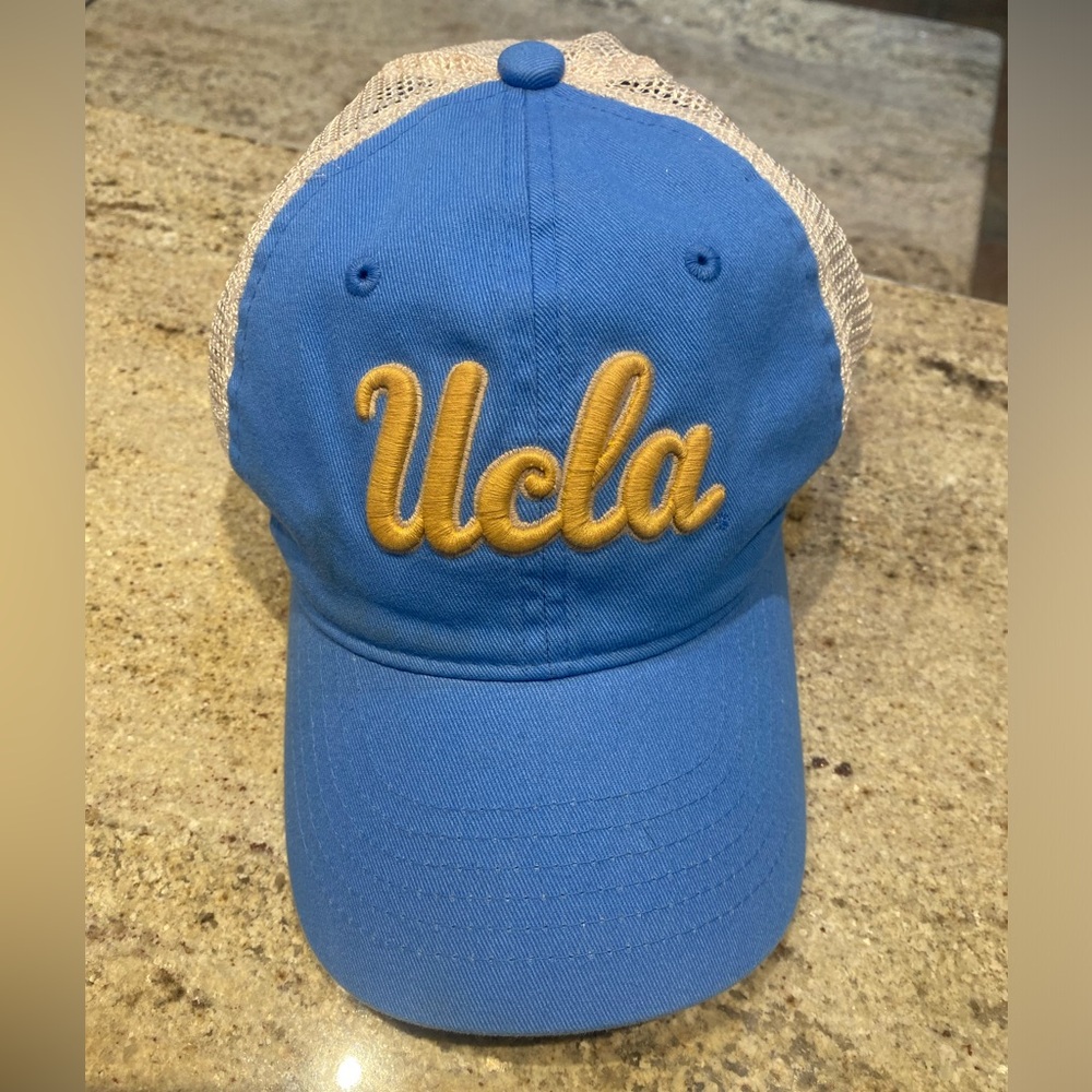 UCLA ball cap. Excellent condition.